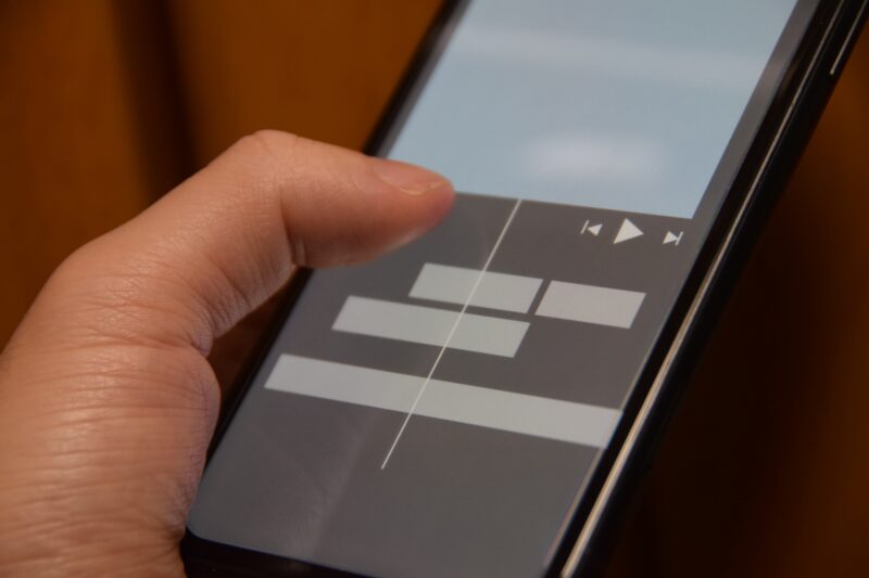 【2024年版】初心者必見！おすすめの動画編集アプリと使い方を徹底解説のサムネイル画像